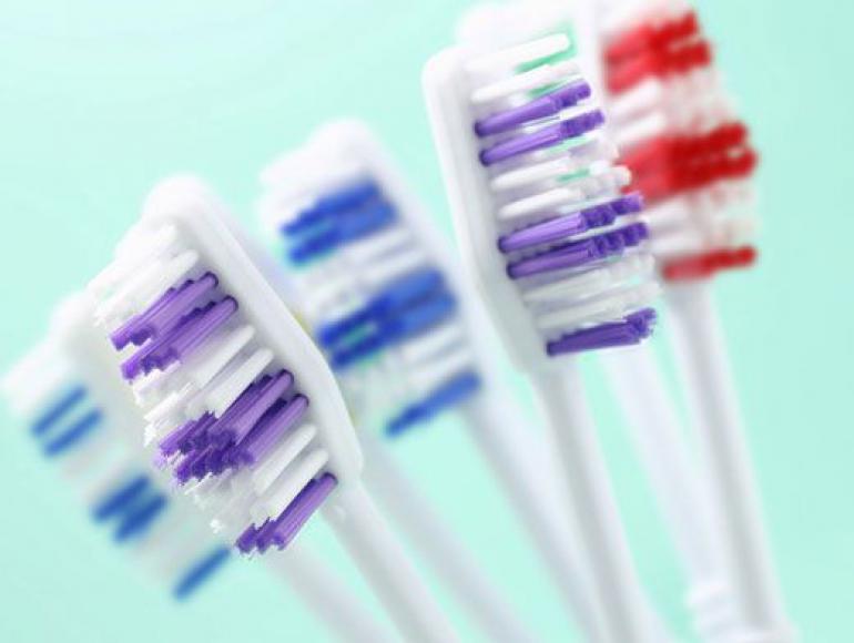 Как выбрать зубную щетку? Рекомендации стоматолога